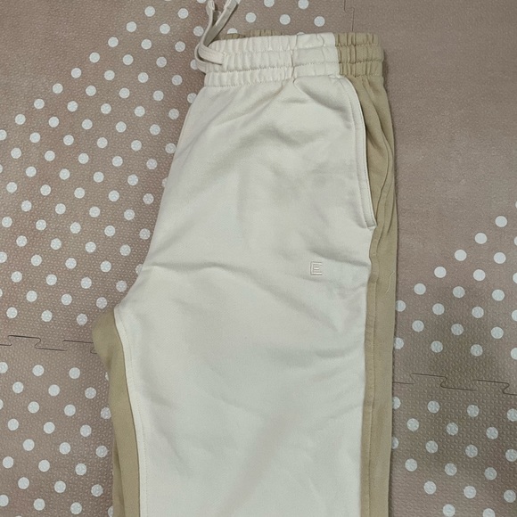 Everlane Track Jogger XS - Picture 2 of 2